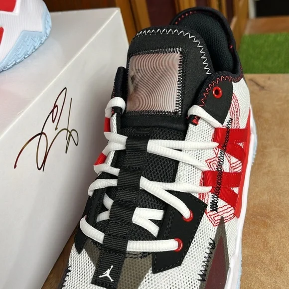 Jordan One Take 2 NWT Size 9.5 - Picture 4 of 5